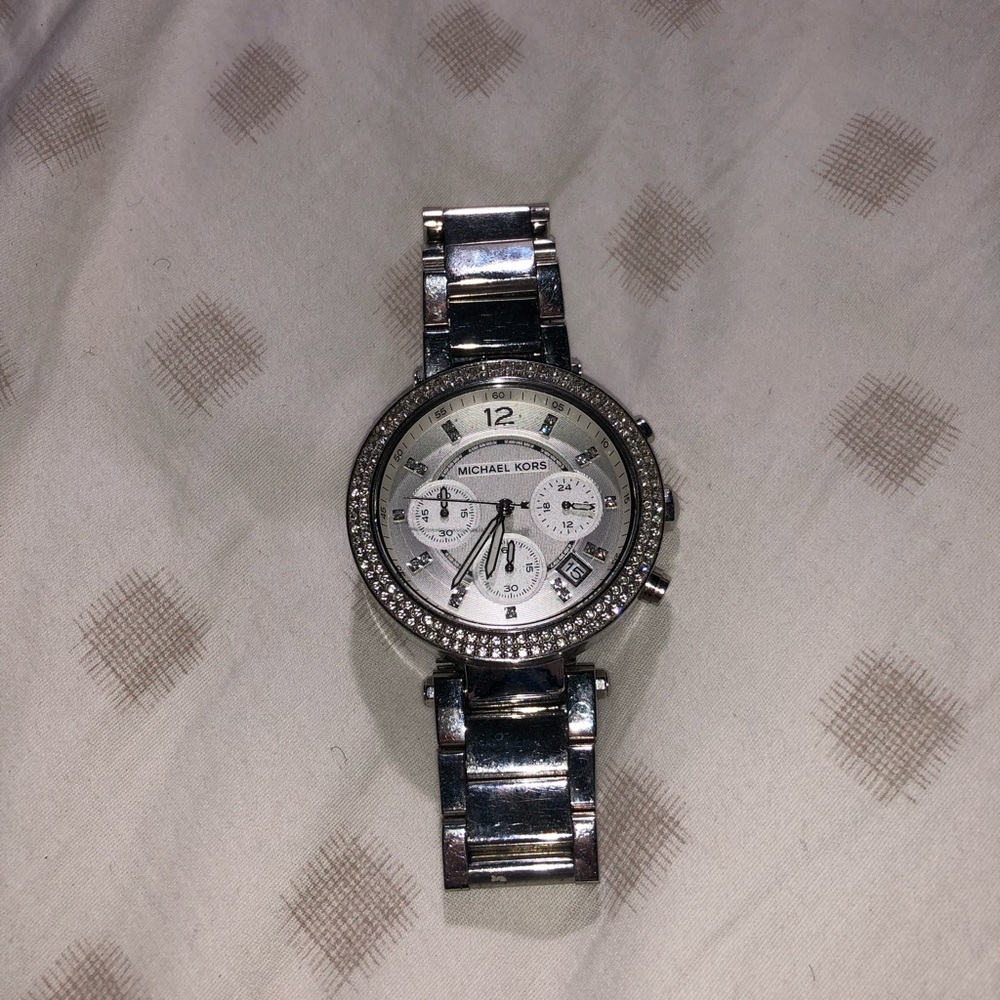 Michael kors watch!!